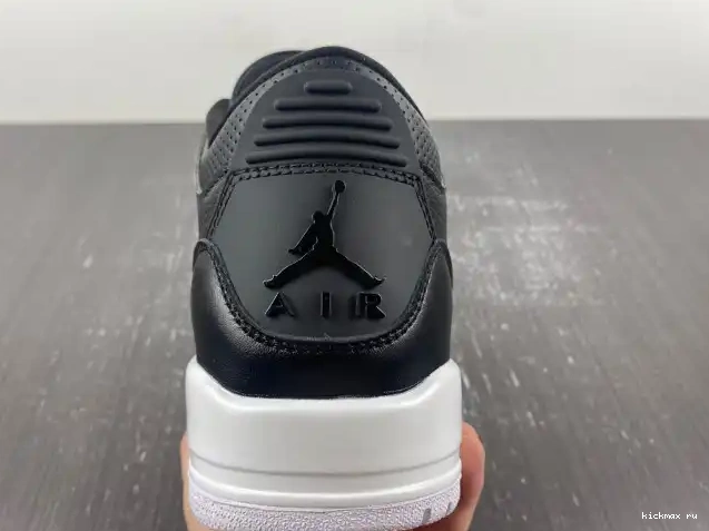 Rep Kickmax (2016) Retro Jordan 3 136064-020 Cyber Monday 0505